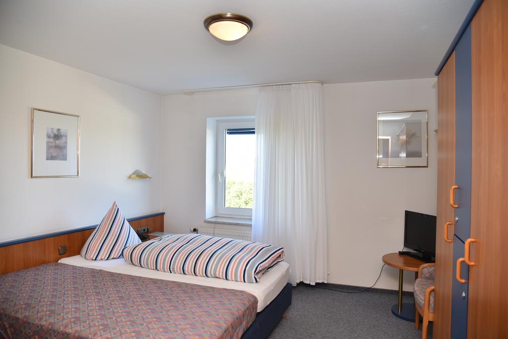 Hotel An Der Alten Porzelline Neuhaus am Rennweg Kamer foto