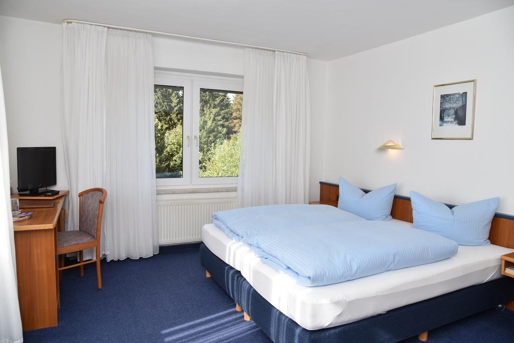 Hotel An Der Alten Porzelline Neuhaus am Rennweg Buitenkant foto